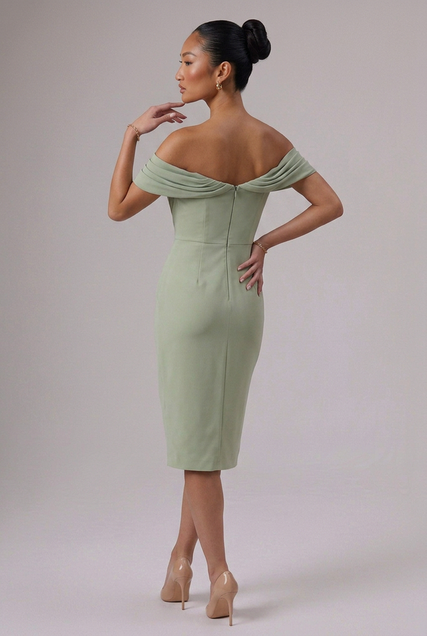 LAVISH ALICE Eloise Pleated Bardot Midi Dress in Sage Green. - Size 6